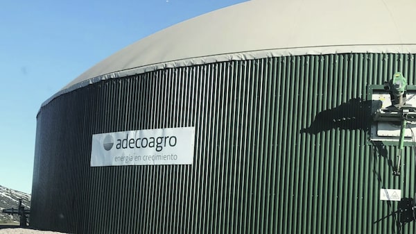 Adecoagro comunicó a la SEC que evalúa la oferta de Tether por el 51% de sus acciones Adecoagro comunicó a la SEC que evalúa la oferta de Tether por el 51% de sus acciones