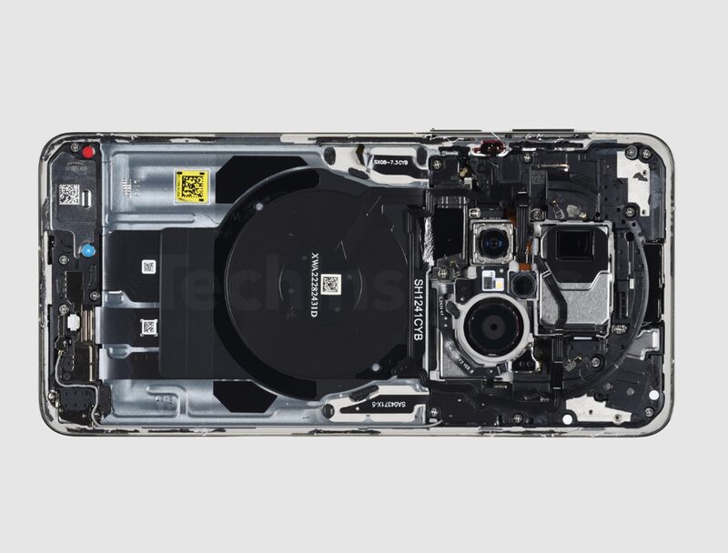 El último smartphone insignia de Huawei Technologies Co. funciona con un chip poco diferente del que hizo saltar las alarmas en Washington hace un año. El último smartphone insignia de Huawei Technologies Co. funciona con un chip poco diferente del que hizo saltar las alarmas en Washington hace un año.