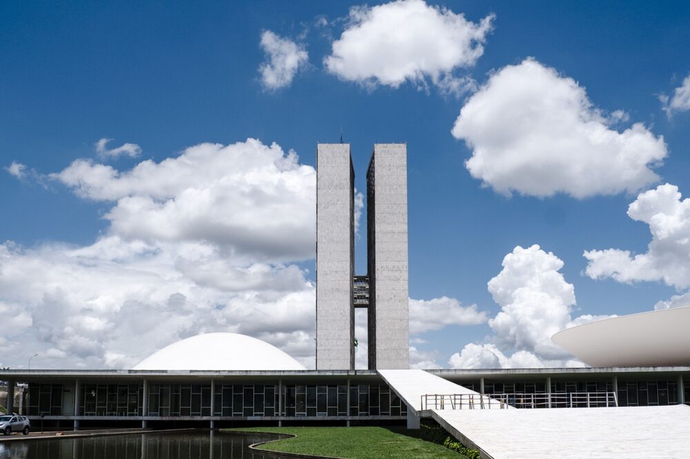 Congresso Nacional em Brasília: senadores ainda vão discutir e votar a PEC da reforma tributária nas próximas semanas (Foto: Gustavo Minas/Bloomberg) Congresso Nacional em Brasília: senadores ainda vão discutir e votar a PEC da reforma tributária nas próximas semanas (Foto: Gustavo Minas/Bloomberg)