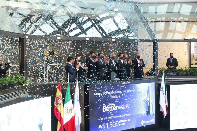 El acuerdo para comprar a Jafra se da meses después de que Betterware colocó de bonos sustentables por MXN$1.500 millones en la Bolsa Mexicana de Valores El acuerdo para comprar a Jafra se da meses después de que Betterware colocó de bonos sustentables por MXN$1.500 millones en la Bolsa Mexicana de Valores