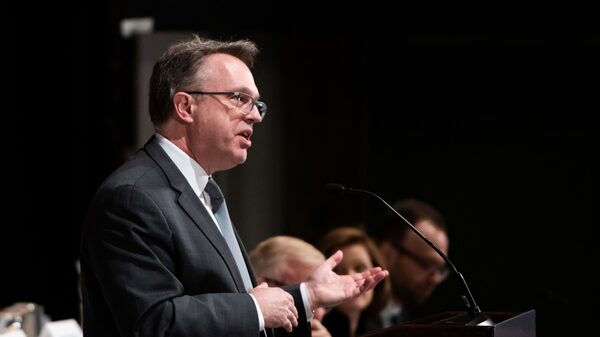 Es probable que las tensiones bancarias restrinjan los créditos: Williams, de la Fed Es probable que las tensiones bancarias restrinjan los créditos: Williams, de la Fed