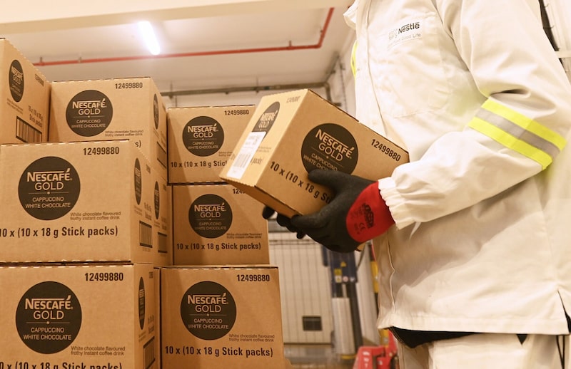 Companhia se prepara partar cortar cerca de 16.000 empregos, cerca de 6% de sua força de trabalho, como parte de plano de reorganização Companhia se prepara partar cortar cerca de 16.000 empregos, cerca de 6% de sua força de trabalho, como parte de plano de reorganização