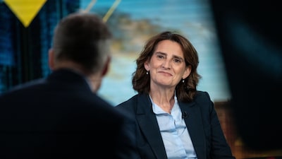 Megafusão entre Warner e Paramount enfrenta análise da UE sobre concorrência e cultura Megafusão entre Warner e Paramount enfrenta análise da UE sobre concorrência e cultura