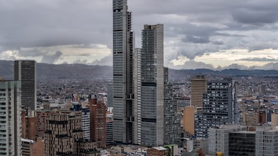 Colombia enfrenta caída de bonos, presión sobre el peso y mayor incertidumbre electoral Colombia enfrenta caída de bonos, presión sobre el peso y mayor incertidumbre electoral