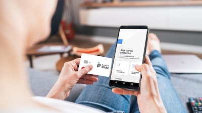 Banco Pan reduz ritmo de emissão de cartão de crédito devido ao risco Banco Pan reduz ritmo de emissão de cartão de crédito devido ao risco