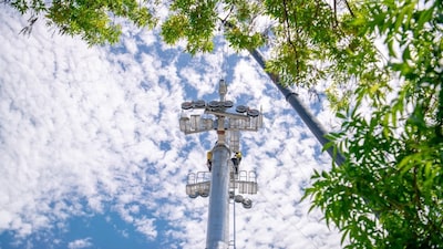 El Salvador construye un metrocable de US$110 millones que busca aliviar el tráfico en la capital El Salvador construye un metrocable de US$110 millones que busca aliviar el tráfico en la capital