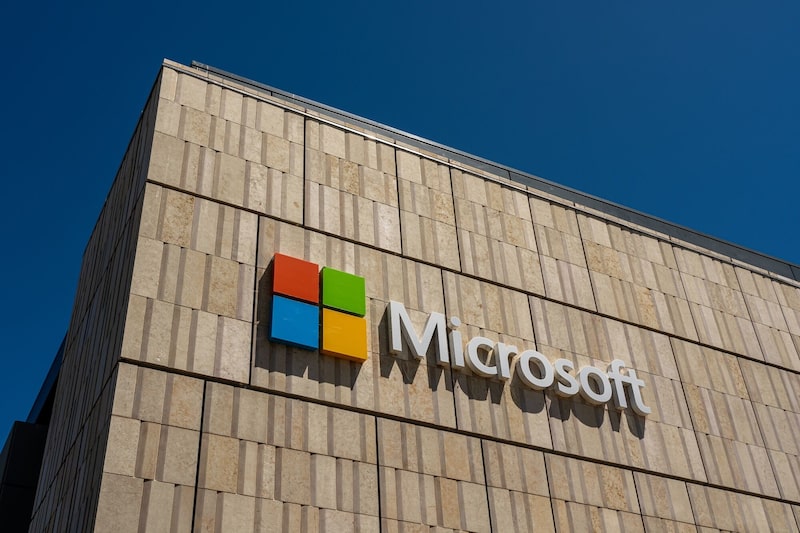 Señalización en el campus de Microsoft en Mountain View, California, EE.UU. Señalización en el campus de Microsoft en Mountain View, California, EE.UU.