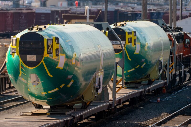 Fuselajes de Boeing 737 en vagones de tren en Seattle, Washington. Fotógrafo: David Ryder/Bloomberg. Fuselajes de Boeing 737 en vagones de tren en Seattle, Washington. Fotógrafo: David Ryder/Bloomberg.