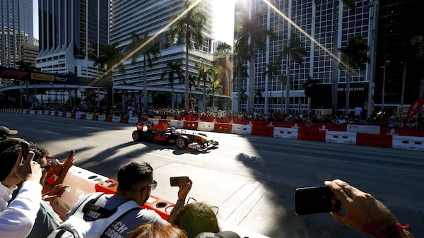 Fórmula 1 de Miami: Entradas cuestan US$5.000 y servicio de botellas US$200.000 Fórmula 1 de Miami: Entradas cuestan US$5.000 y servicio de botellas US$200.000