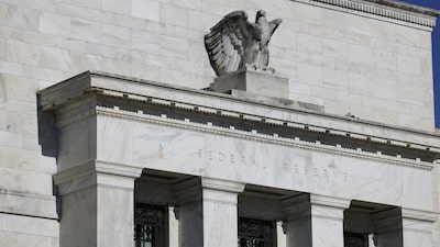 Empréstimos de emergência do Fed voltam a subir em meio a nova tensão financeira Empréstimos de emergência do Fed voltam a subir em meio a nova tensão financeira