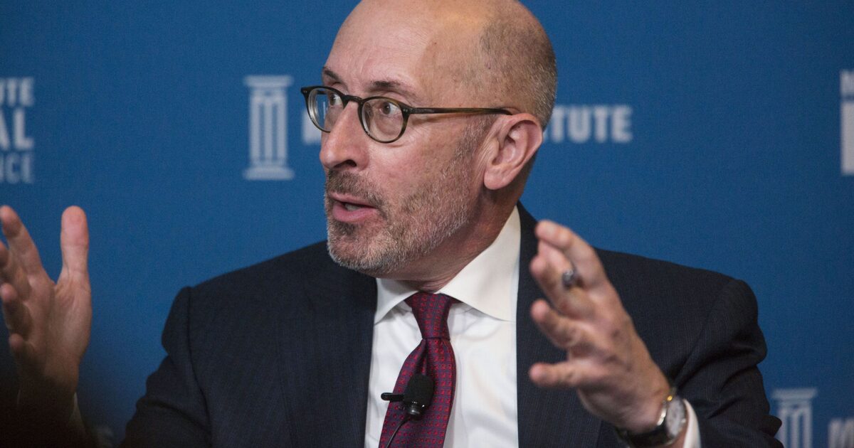 ¿Quién es Tim Mayopoulos, nuevo CEO del quebrado Banco de Silicon ...