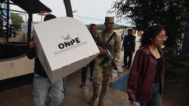 Bonos de Perú caen mientras las elecciones siguen sin un ganador claro Bonos de Perú caen mientras las elecciones siguen sin un ganador claro