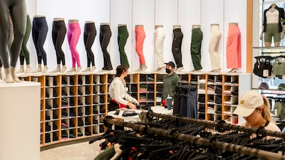 Hacer que Lululemon vuelva a estar de moda será difícil Hacer que Lululemon vuelva a estar de moda será difícil