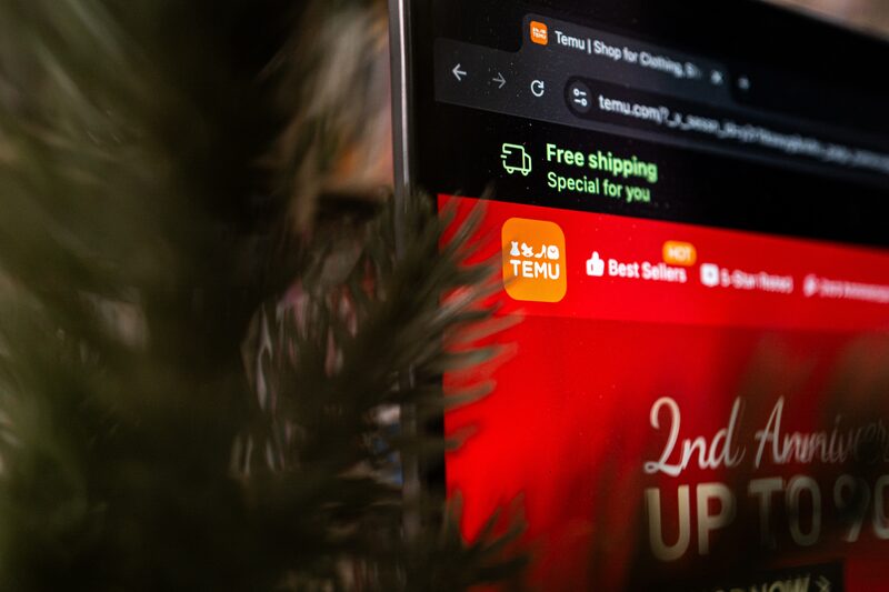 A plataforma de e-commerce da Temu pertence à PDD Holdings e avança no mercado brasileiro (Foto: Lam Yik/Bloomberg) A plataforma de e-commerce da Temu pertence à PDD Holdings e avança no mercado brasileiro (Foto: Lam Yik/Bloomberg)