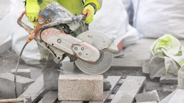 La contratación en EE.UU. se enfría, mientras que el desempleo sube al 3,9% La contratación en EE.UU. se enfría, mientras que el desempleo sube al 3,9%