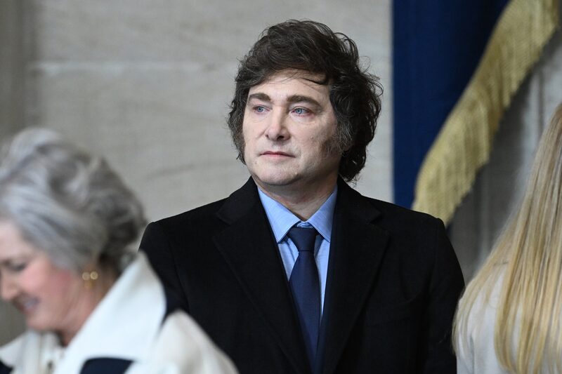 Daybreak: Trump dice que acuerdo comercial con China “es posible”; los riegos políticos para Milei. Daybreak: Trump dice que acuerdo comercial con China “es posible”; los riegos políticos para Milei.