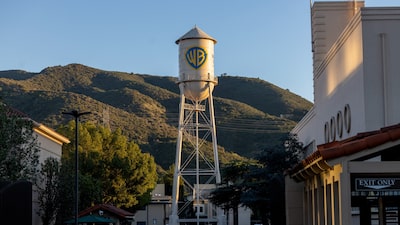 Warner Bros planeja rejeitar oferta da Paramount na próxima semana, dizem fontes Warner Bros planeja rejeitar oferta da Paramount na próxima semana, dizem fontes