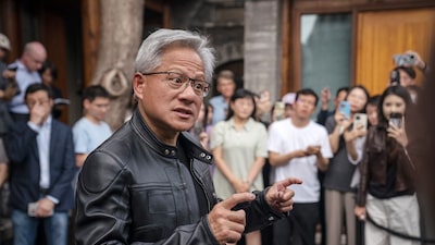 CEO da Nvidia diz ignorar taxa sobre ricos da Califórnia que pode lhe custar US$ 7 bi CEO da Nvidia diz ignorar taxa sobre ricos da Califórnia que pode lhe custar US$ 7 bi