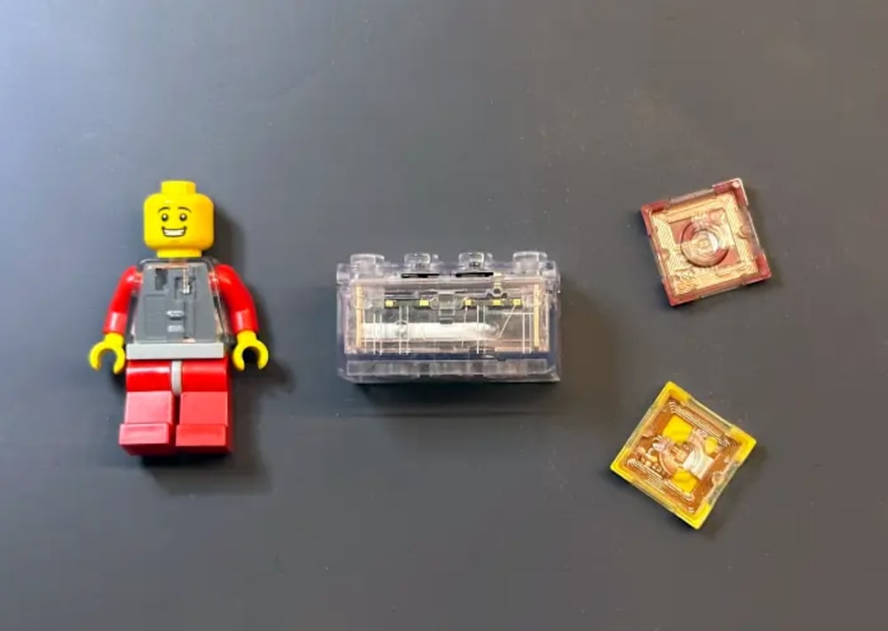 LEGO CHip LEGO CHip