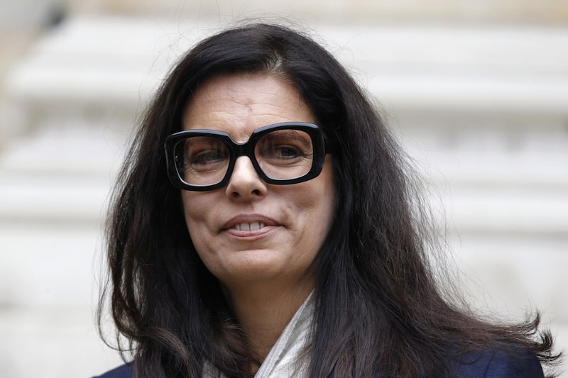 Françoise Bettencourt Meyers, herdeira da fortuna da L'Oreal: família Bettencourt Meyers possui uma participação de cerca de 35% na L’Oreal, com uma sua riqueza avaliada em cerca de US$ 76 bilhões, de acordo com o Bloomberg Billionaires Index. Françoise Bettencourt Meyers, herdeira da fortuna da L'Oreal: família Bettencourt Meyers possui uma participação de cerca de 35% na L’Oreal, com uma sua riqueza avaliada em cerca de US$ 76 bilhões, de acordo com o Bloomberg Billionaires Index.