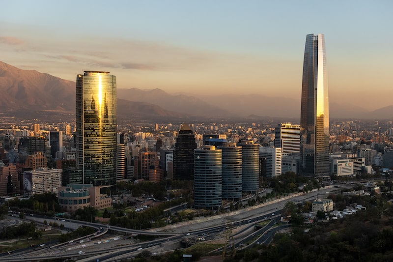 Golpeados por todos los frentes, los operadores de bonos de Chile se concentran en la Fed Golpeados por todos los frentes, los operadores de bonos de Chile se concentran en la Fed