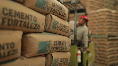 Cementera de Slim vende activos de Keystone en EE.UU. a Titan America Cementera de Slim vende activos de Keystone en EE.UU. a Titan America