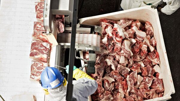 Smithfield, concorrente da JBS em suínos, levanta US$ 522 milhões em IPO em NY Smithfield, concorrente da JBS em suínos, levanta US$ 522 milhões em IPO em NY