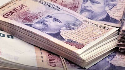 Las cifras que revelan por qué a los turistas les conviene usar efectivo y no tarjeta en Argentina Las cifras que revelan por qué a los turistas les conviene usar efectivo y no tarjeta en Argentina