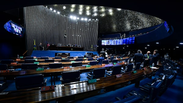 Veja quem são os 52 senadores eleitos no país em cada estado Veja quem são os 52 senadores eleitos no país em cada estado