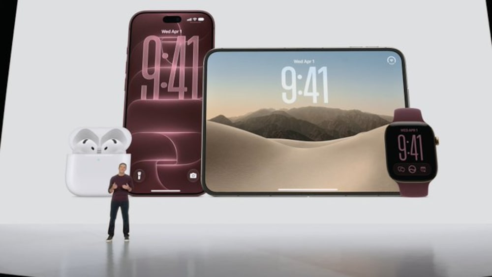 El nuevo CEO de Apple, John Ternus, con los cuatro productos presentados en el evento del 9 de septiembre de 2026. El nuevo CEO de Apple, John Ternus, con los cuatro productos presentados en el evento del 9 de septiembre de 2026.