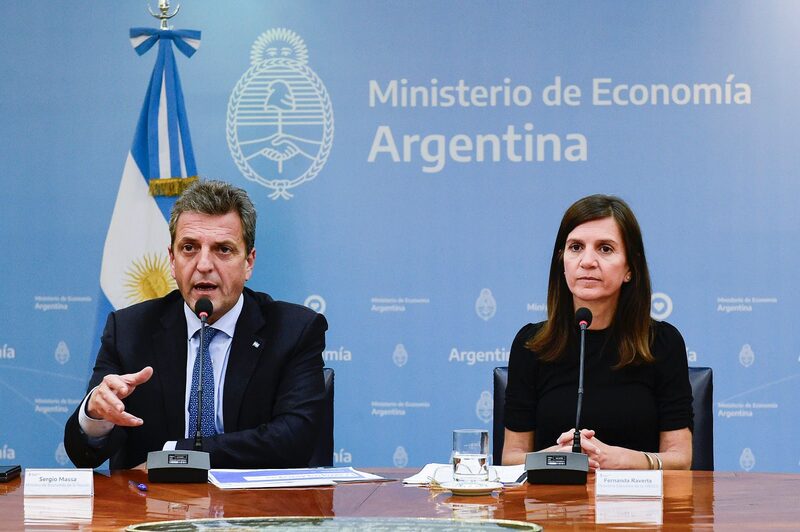 El ministro de Economía, Sergio Massa, anunció un aumento en el monto de créditos para trabajadores El ministro de Economía, Sergio Massa, anunció un aumento en el monto de créditos para trabajadores