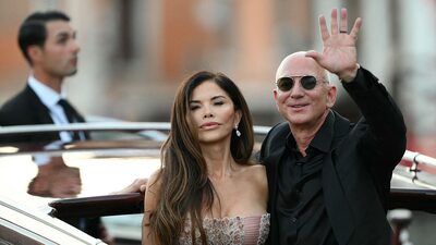 Jeff Bezos vende 3,3 milhões de ações da Amazon e levanta US$ 737 milhões Jeff Bezos vende 3,3 milhões de ações da Amazon e levanta US$ 737 milhões