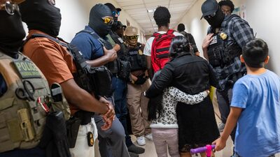 Jueza federal valida norma de Nueva York que prohíbe arrestos de inmigrantes en tribunales Jueza federal valida norma de Nueva York que prohíbe arrestos de inmigrantes en tribunales