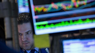 Ibovespa oscila entre exterior positivo e perdas de bancos Ibovespa oscila entre exterior positivo e perdas de bancos