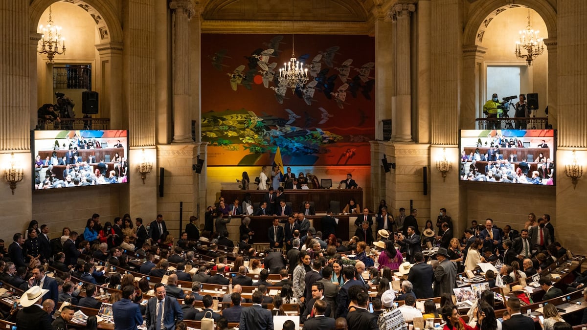 El presupuesto de Colombia sí tiene espacio para recortes, pero no donde muchos creen