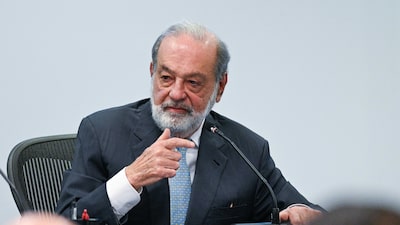 Bilionário Carlos Slim eleva aposta em petróleo com investimentos de US$ 1 bi no setor Bilionário Carlos Slim eleva aposta em petróleo com investimentos de US$ 1 bi no setor