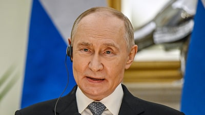 Putin ordena suspender ataques a Kiev mientras enviados de Trump visitan Moscú Putin ordena suspender ataques a Kiev mientras enviados de Trump visitan Moscú