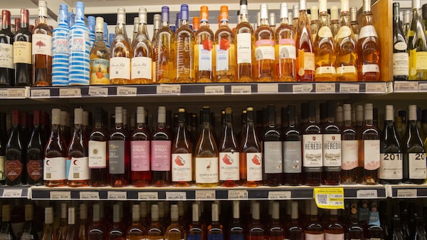 Llega la temporada de vinos rosados: Las 10 mejores botellas, clasificadas Llega la temporada de vinos rosados: Las 10 mejores botellas, clasificadas