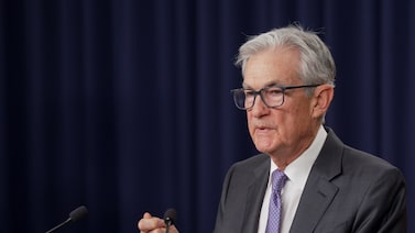 Powell diz que seguirá como diretor do Fed após o fim de seu mandato como presidente Powell diz que seguirá como diretor do Fed após o fim de seu mandato como presidente