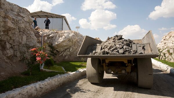 Excellon detiene operaciones de extracción en mina mexicana por paro laboral Excellon detiene operaciones de extracción en mina mexicana por paro laboral