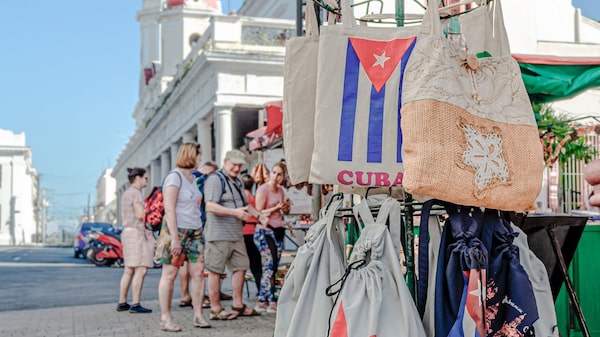 La cadena hotelera Meliá pone fin a 36 años en Cuba: cesará todas sus operaciones en la isla La cadena hotelera Meliá pone fin a 36 años en Cuba: cesará todas sus operaciones en la isla