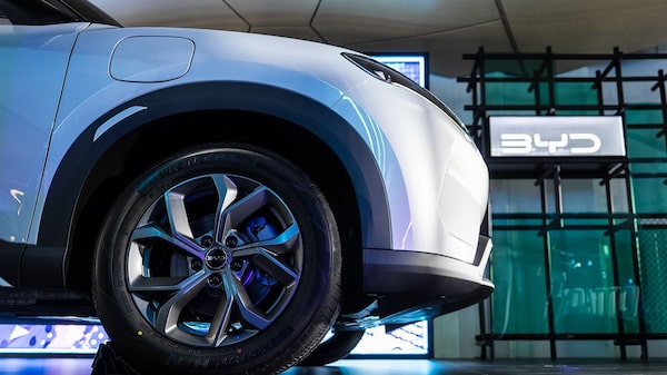 BYD lidera la caída de los vehículos eléctricos en China tras débiles cifras en enero BYD lidera la caída de los vehículos eléctricos en China tras débiles cifras en enero