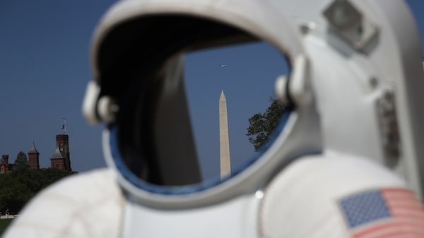 Um traje espacial de US$ 500 milhões? Bem-vindo à Nasa Um traje espacial de US$ 500 milhões? Bem-vindo à Nasa