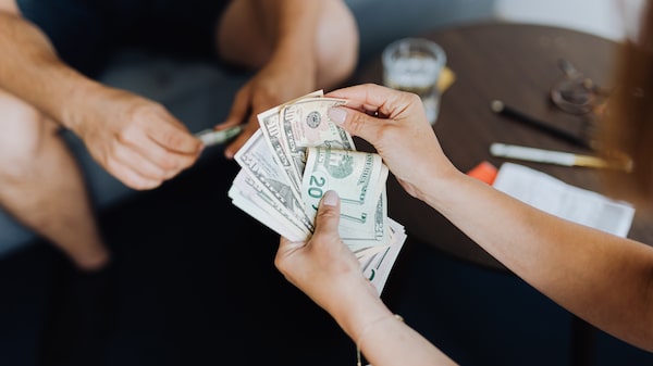 Dólar hoy en dominicana se cotiza sobre RD$52, ¿Quiénes ganan y quiénes pierden? Dólar hoy en dominicana se cotiza sobre RD$52, ¿Quiénes ganan y quiénes pierden?