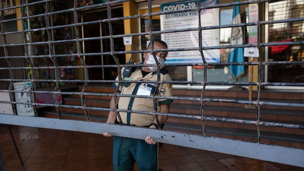 Julia en Guatemala: pequeños comercios anuncian cierre anticipado de actividades Julia en Guatemala: pequeños comercios anuncian cierre anticipado de actividades