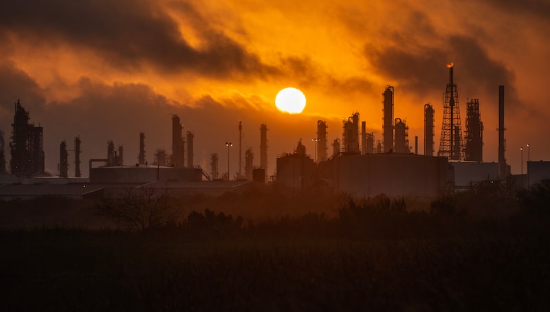 Oil Jumps Most In Four Years As Markets React to Conflict In Iran Oil Jumps Most In Four Years As Markets React to Conflict In Iran