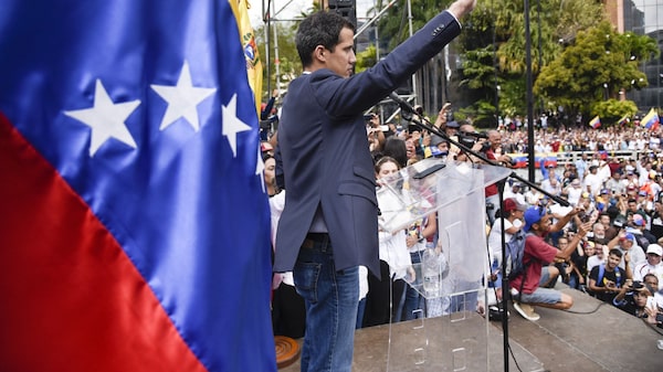 Tres partidos de la oposición venezolana anuncian propuesta para eliminar el gobierno interino Tres partidos de la oposición venezolana anuncian propuesta para eliminar el gobierno interino