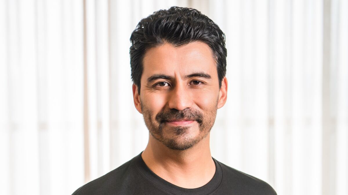 Carlos Torres, gerente de Growth Marketing da Airalo, primeiro unicórnio global da categoria, busca ampliar o awareness da marca no mercado brasileiro