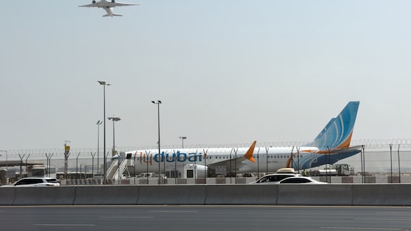 Como passageiros da FlyDubai evitaram um acidente após piloto esfaquear colega em voo Como passageiros da FlyDubai evitaram um acidente após piloto esfaquear colega em voo