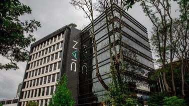 Calendario tributario de personas naturales cerró con pagos de impuestos por COP$23,6 billones Calendario tributario de personas naturales cerró con pagos de impuestos por COP$23,6 billones